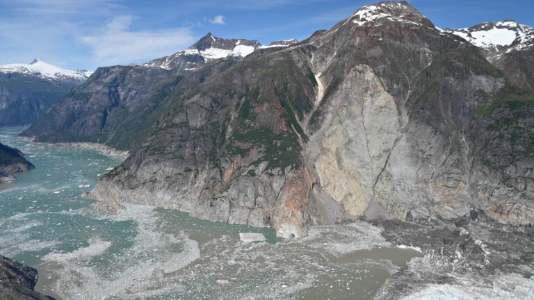 Megatsunami masivo en Alaska: el segundo más grande registrado